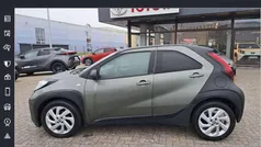 Grün Gebraucht 2022 Toyota Aygo Pulse Kleinwagen | 13.490 € (Fairer Preis)