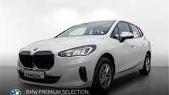 Weiß Gebraucht 2022 BMW 218 Active Tourer Van / Kleinbus | 22.200 € (Guter Preis)