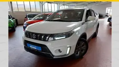 Gebraucht Suzuki Vitara Comfort 129 PS (94 kW) 2024 Weiß SUV