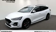 Weiß Gebraucht 2025 Ford Focus ST-Line Kombi | 28.490 € (Fairer Preis)