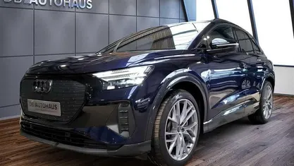 Gebraucht Audi Q4 e-tron Ambiente 219 kW (299 PS) 2023 Blau SUV