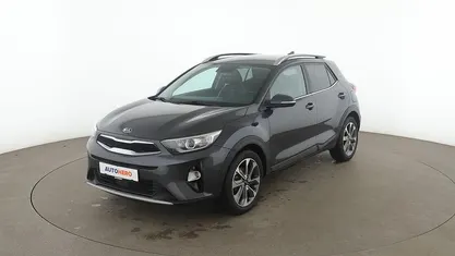 Grau Gebraucht 2020 Kia Stonic Spirit SUV | 18.490 € (Fairer Preis)