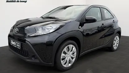 Mysticschwarz Neu 2025 Toyota Aygo X Play SUV | 18.890 € (Fairer Preis)