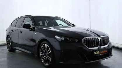 Gebraucht BMW 520 M Sport 197 PS (144 kW) 2025 Grau Kombi