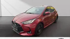 Gebraucht 2020 Toyota Yaris Hybrid Club Limousine | 17.990 € (Fairer Preis)