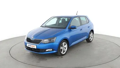 Blau Gebraucht 2015 Skoda Fabia Style Kleinwagen | 10.430 € (Fairer Preis)