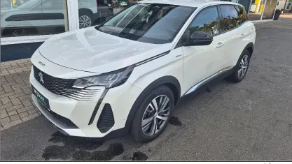 Second-hand Peugeot 3008 Allure 224 CP (164 kW) 2022 Alb SUV