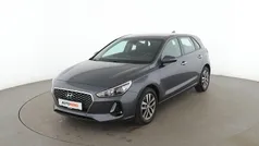 Grau Gebraucht 2017 Hyundai i30 Passion Plus Limousine | 11.800 € (Fairer Preis)