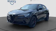 Nero vulcano Gebraucht 2022 Alfa Romeo Stelvio Quadrifoglio SUV | 52.900 € (Superpreis)
