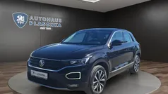 Deep black perleffekt (schwarz) Gebraucht 2021 VW T-Roc SUV | 17.949 € (Guter Preis)