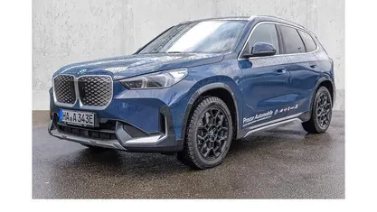 Gebraucht BMW iX1 xLine 150 kW (204 PS) 2026 Blau SUV