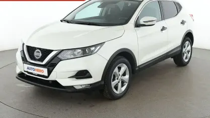 Gebraucht Nissan Qashqai Acenta 116 PS (85 kW) 2019 Weiß SUV