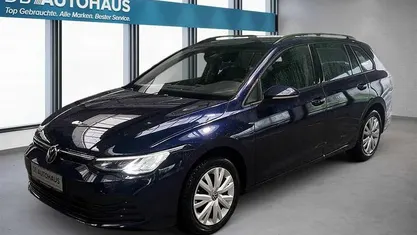 Blau Gebraucht 2022 VW Golf VIII Life Kombi | 17.350 € (Fairer Preis)