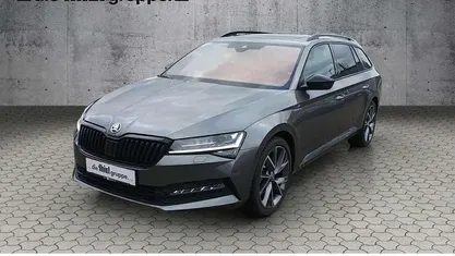 Grau Gebraucht 2022 Skoda Superb SportLine Kombi | 26.990 € (Fairer Preis)