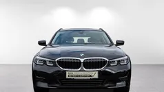 Schwarz ii Gebraucht 2022 BMW 320 Advantage Kombi | 25.508 € (Guter Preis)