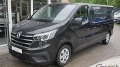 Schwarz Gebraucht 2023 Renault Trafic Life Van | 37.900 € (Fairer Preis)