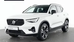 Weiß Gebraucht 2024 Volvo XC40 Plus SUV | 39.440 € (Fairer Preis)