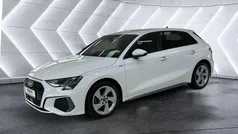 Weiß Gebraucht 2024 Audi A3 Sportback S-Line Limousine | 27.400 € (Fairer Preis)
