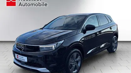 Diamant schwarz Gebraucht 2023 Opel Grandland X Elegance SUV | 22.980 € (Guter Preis)