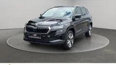 Gebraucht 2025 Skoda Karoq Selection SUV | 35.990 € (Fairer Preis)