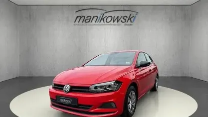 Gebraucht VW Polo Trendline 65 PS (47 kW) 2018 Rot Kleinwagen