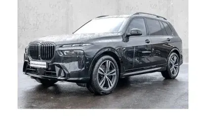 Gebraucht BMW X7 M Sport 360 PS (264 kW) 2023 Schwarz SUV