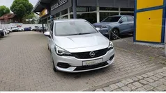 Silber Gebraucht 2021 Opel Astra Ultimate Limousine | 19.450 € (Fairer Preis)