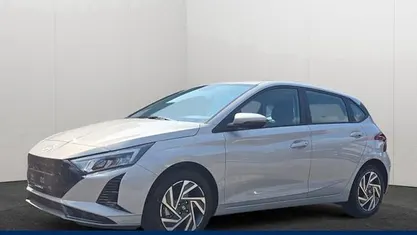 Gebraucht Hyundai i20 Comfort 101 PS (74 kW) 2025 Grau Limousine