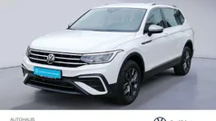 Weiß Gebraucht 2023 VW Tiguan Allspace Life SUV | 34.970 € (Guter Preis)