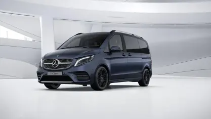 Gebraucht Mercedes V300 AMG 237 PS (174 kW) 2023 Sodalithblau met. Van / Kleinbus