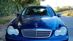 Blau Gebraucht 2002 Mercedes C180 Classic Kombi | 1.900 € (Fairer Preis)
