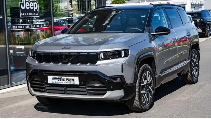 Neu Jeep Compass Summit 213 PS (156 kW) 2026 Grau SUV