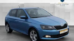 Blau Gebraucht 2017 Skoda Fabia Drive Kleinwagen | 9.490 € (Fairer Preis)