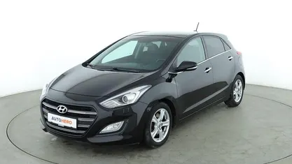 Schwarz Gebraucht 2016 Hyundai i30 Premium Limousine | 12.950 € (Fairer Preis)