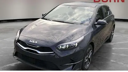 Neu Kia Ceed Spirit 140 PS (102 kW) 2025 Kleinwagen