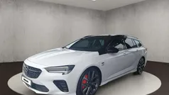 Jade weiß (uni) Gebraucht 2022 Opel Insignia Kombi | 30.950 € (Fairer Preis)