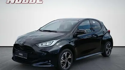 Neu Toyota Yaris Hybrid 116 PS (85 kW) 2025 Grau Limousine