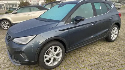 Neu Seat Arona FR 116 PS (85 kW) 2025 "magnetic tech" SUV