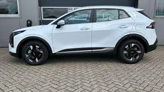 Deluxeweiß metallic Neu 2025 Kia Sportage Vision SUV | 32.090 € (Fairer Preis)