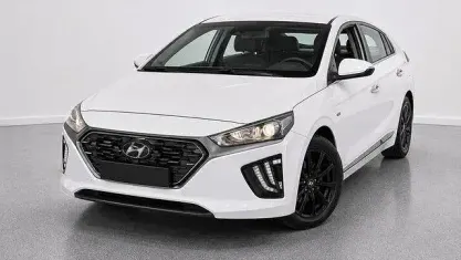 Gebraucht Hyundai Ioniq Trend 141 PS (103 kW) 2021 Weiß Kleinwagen