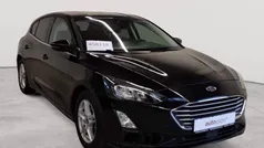 Obsidianschwarz metallic Gebraucht 2021 Ford Focus Cool & Connect Limousine | 17.590 € (Superpreis)