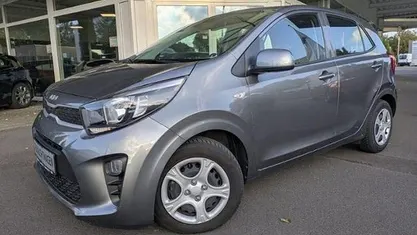 Grau, meteorite grey Gebraucht 2023 Kia Picanto Edition 7 Kleinwagen | 13.975 € (Fairer Preis)