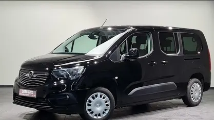 Gebraucht Opel Combo Life Edition 110 PS (80 kW) 2020 Schwarz, nacht schwarz Van / Kleinbus