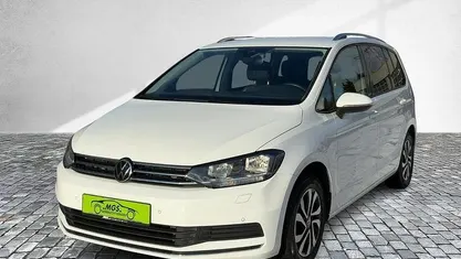 Weiss Gebraucht 2022 VW Touran Active Van / Kleinbus | 26.990 € (Fairer Preis)