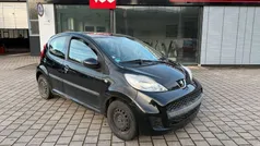 Schwarz Gebraucht 2012 Peugeot 107 Active Kleinwagen | 3.000 € (Guter Preis)