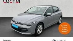 Gebraucht 2024 VW Golf VIII Life Limousine | 24.990 € (Fairer Preis)