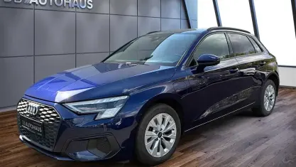 Gebraucht Audi A3 204 PS (150 kW) 2024 Blau Limousine