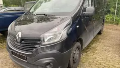 Schwarz (schwarz midnight) Gebraucht 2017 Renault Trafic Van | 11.650 € (Guter Preis)