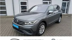 Platinum grey metallic Gebraucht 2024 VW Tiguan Allspace Move SUV | 37.830 € (Fairer Preis)