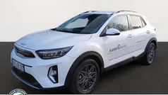 Snow white pearl Gebraucht 2024 Kia Stonic 4 SUV | 22.680 € (Fairer Preis)